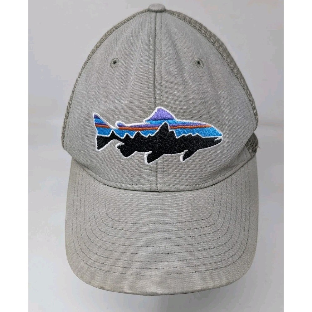 Patagonia Fitz Roy Trout Fish Logo Mesh Trucker Hat Cap Fishing Gray Outdoor